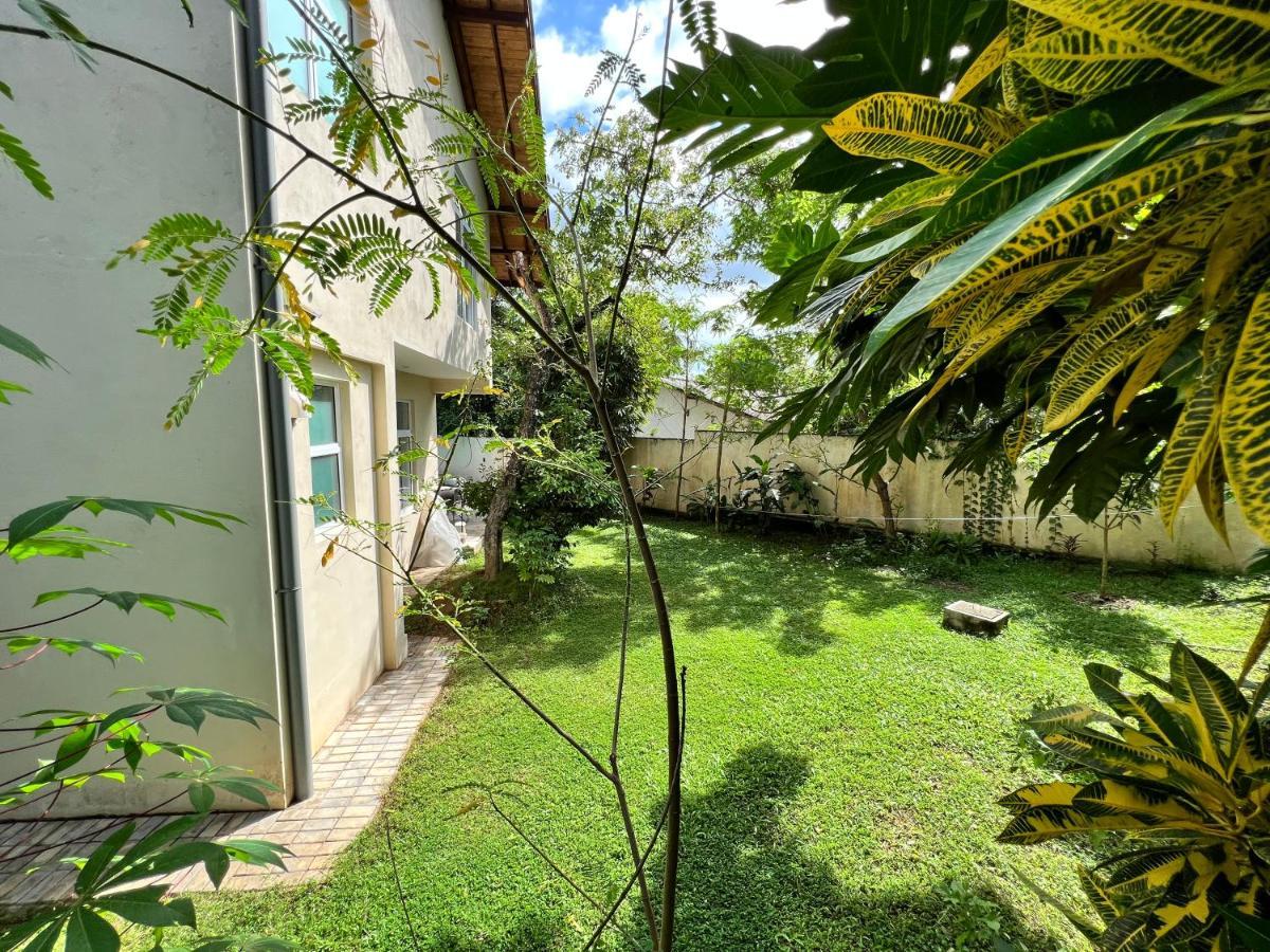Villa Siri Tropical Retreat Hikkaduwa Exterior foto